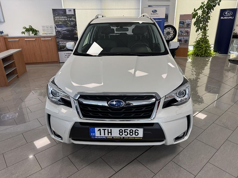 Subaru Forester 2.0XT Comfort, CZ, Perfektní - fotka 8 z 49