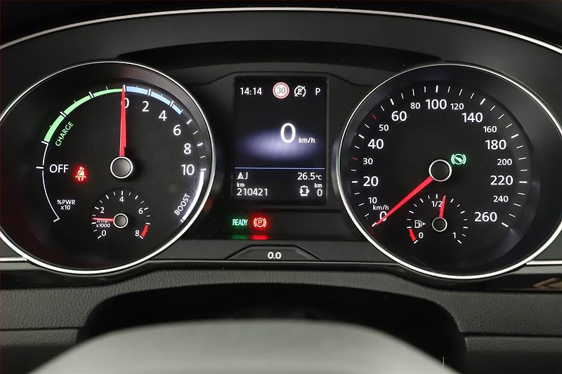 Volkswagen Passat (2020) 1.4 GTE, Automat, Navi - fotka 14 z 20