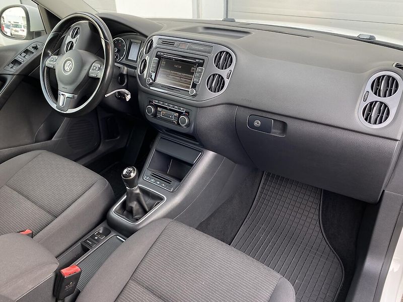 Volkswagen Tiguan 1,4 TSI 90 kW Trend & Fun - fotka 24 z 26