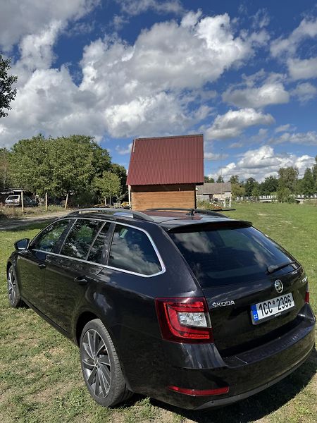 Škoda Octavia (2019) Laurin&Klement 3 kombi 2 TDI - fotka 4 z 17