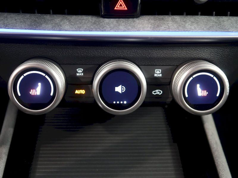 Škoda Superb (2024) SELECTION 2.0TDI 110KW LED LOU - fotka 34 z 42