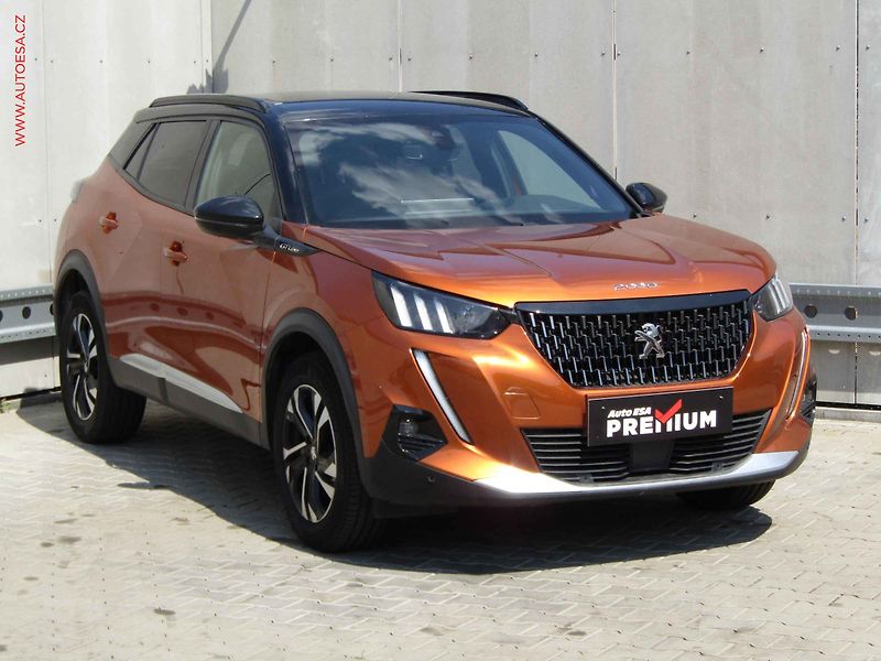 Peugeot 2008 (2020) 1.2 PT, GT Line, LED, navi - fotografie inzerátu