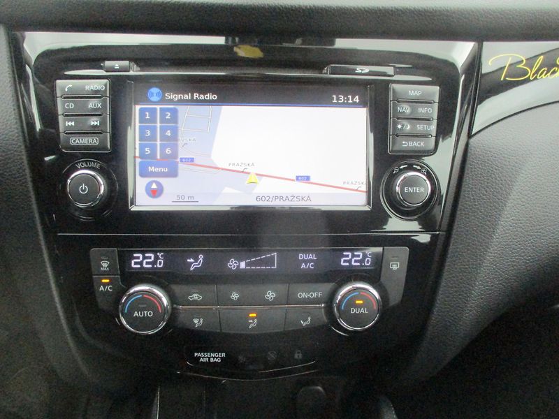Nissan Qashqai 1.6DIG-T 120kW NAVI VÝHŘEV - fotka 18 z 43