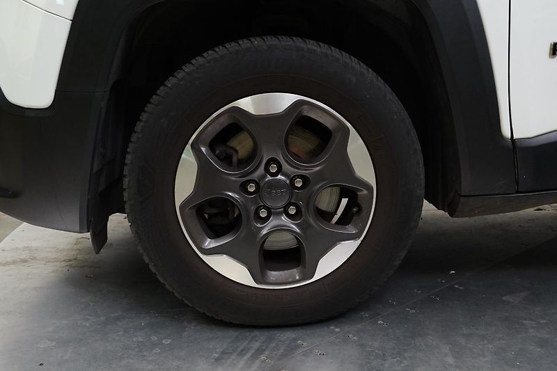 Jeep Renegade - fotka 10 z 23