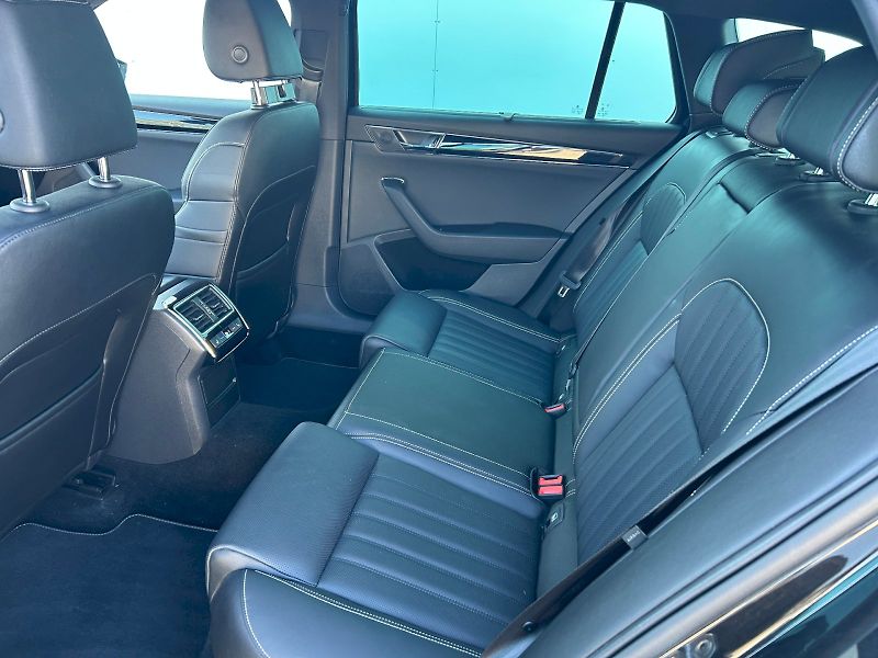 Škoda Superb (2022) SUP.COM L K TD 147/2.0 A7A - fotka 11 z 31