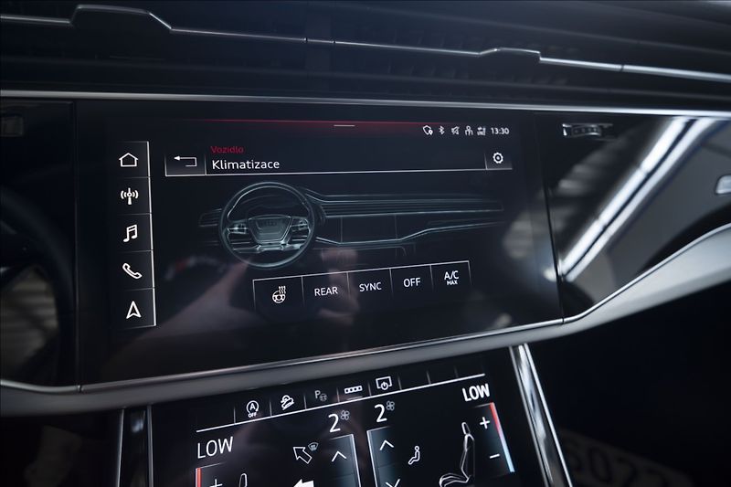 Audi Q7 3,0 TDI QUATTRO S-LINE 1. MAJ - fotka 45 z 51