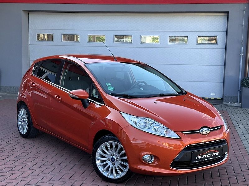 Ford Fiesta (2011) 1.6i Titanium Digi Klima WP - fotka 1 z 50