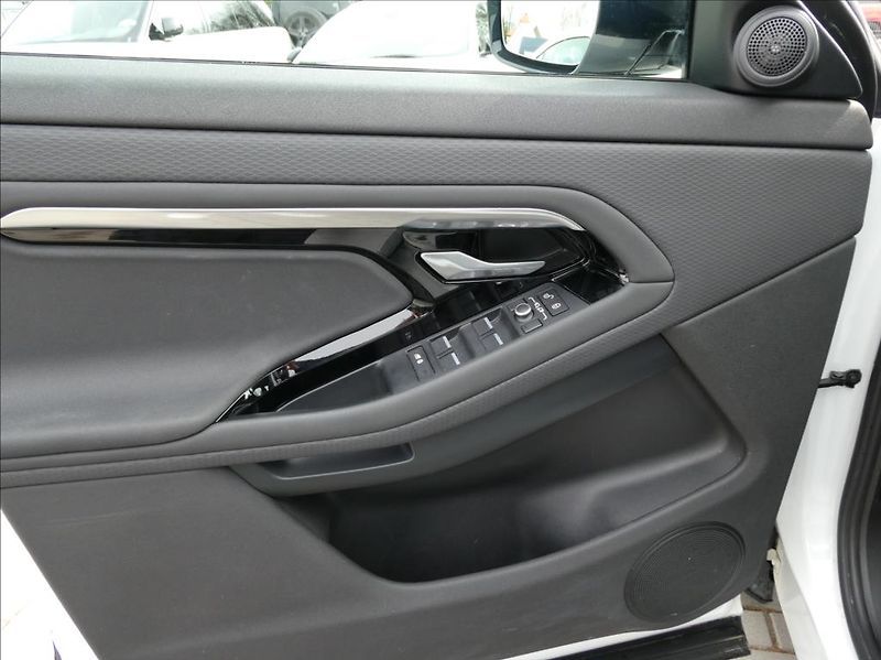 Land Rover Range Rover Evoque 2,0 D150 S 4WD Automat - fotka 14 z 34