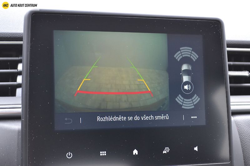 Renault Captur Intens E-TECH HYBRID 145 - fotka 29 z 45