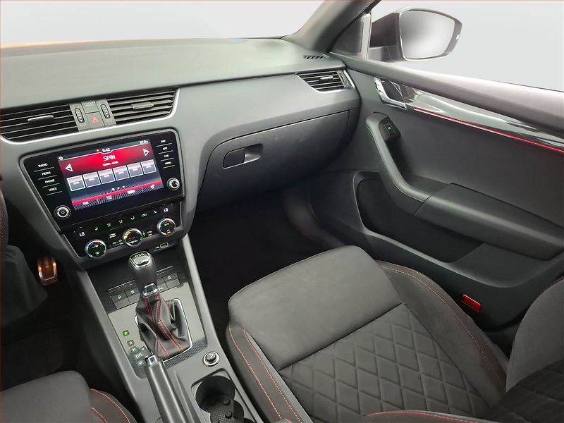 Škoda Octavia (2018) RS 2.0 TSI - fotka 8 z 22