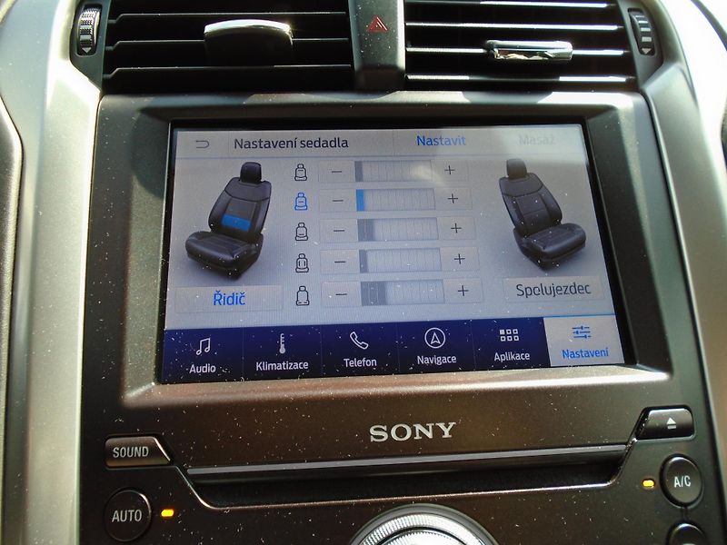 Ford Mondeo 2.0EcoBlue 140kW 8AT Vignale  - fotka 29 z 45
