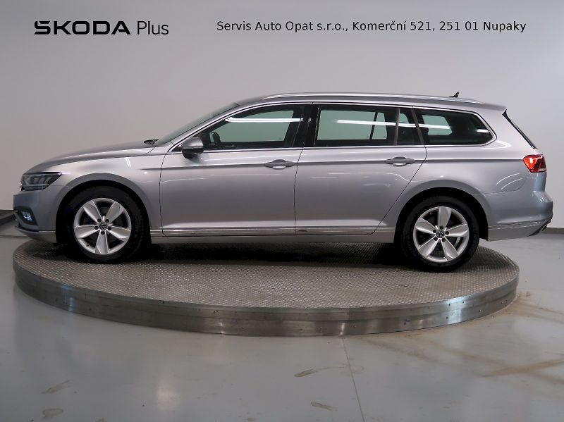 Volkswagen Passat (2022) ELEGANCE 2.0TDI EVO DSG - fotka 3 z 38