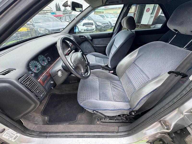 Citroën Xantia (2000) 2.0 HDI 66 KW STK - fotka 17 z 43