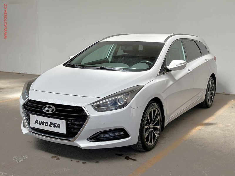 Hyundai i40 (2016) 1.7 CRDI, ČR, servis.kniha - fotka 3 z 17