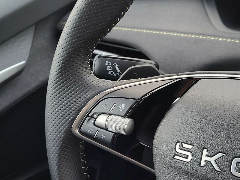 Škoda Elroq RS 82kWh 250kW - fotka 14 z 38