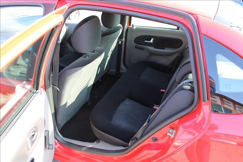 Renault Thalia 1,2 i  1.majitel, ČR, Klima - fotka 12 z 22