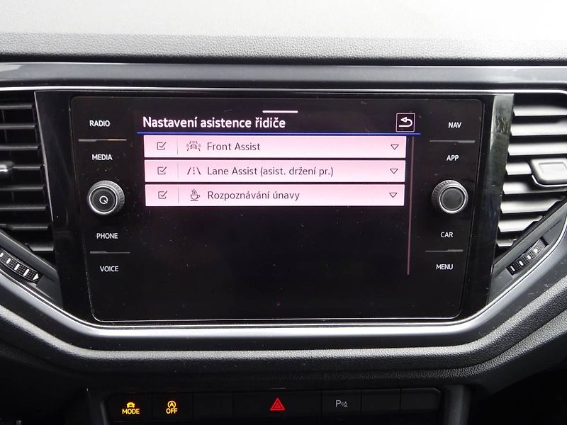 Volkswagen T-Roc (2021) 1,5TSi/ 110kW DSG Sport - fotka 23 z 26