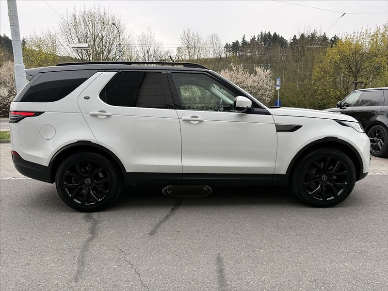 Land Rover Discovery 3,0 TDV6 SE - fotka 5 z 27