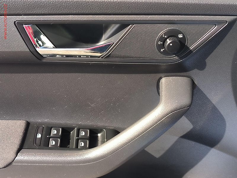 Škoda Fabia (2015) 1.2 TSi, Style, TZ - fotka 17 z 19