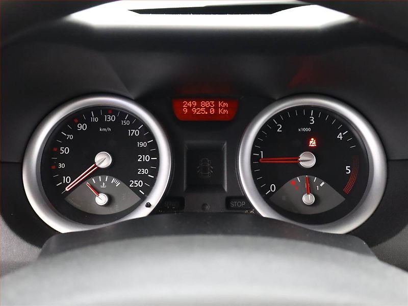 Renault Mégane (2005) 1.9 dCi , po STK, Tažné, Klima - fotka 9 z 13
