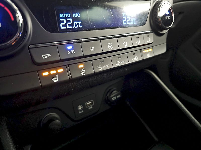 Hyundai Tucson (2019) 2.0CRDi 100KW 4X4 - fotka 22 z 31