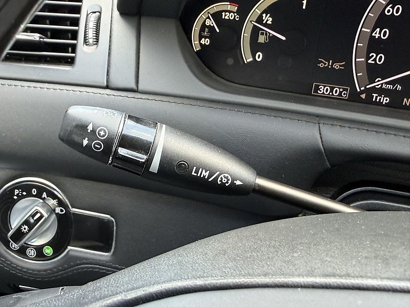 Mercedes-Benz CL (2008) 600 - fotka 28 z 45