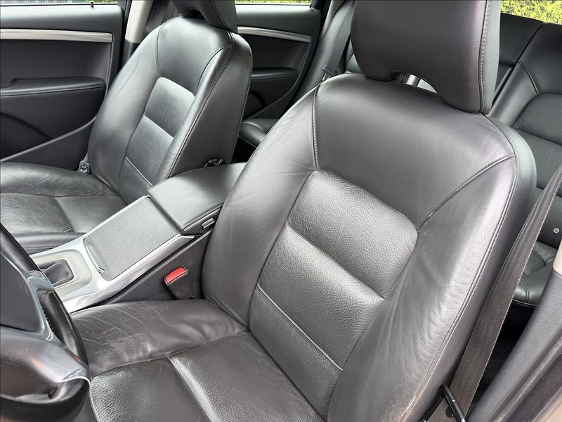 Volvo V70 2.0 D4 Momentum - fotka 16 z 23