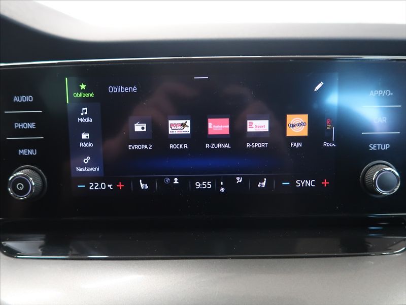 Škoda Octavia 2,0 TDI DSG 1.majitel CZ - fotka 26 z 34