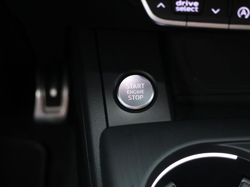 Audi A4 2,0 TDI 140kW Aut Quattro CZ - fotka 27 z 36