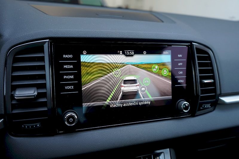 Škoda Karoq (2024) TSI 110 kW DSG Fresh - tažné - fotka 16 z 29