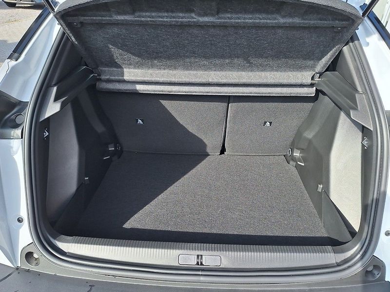 Peugeot 2008 (2026) BUSINESS Elektromotor 115 kW / - fotka 10 z 16