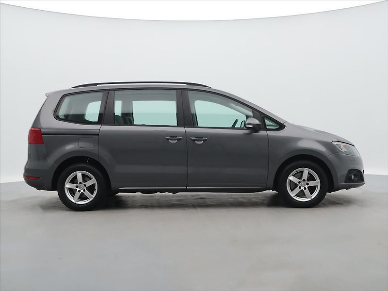 Seat Alhambra 2,0 TDI 125kW DSG Style DPH - fotka 8 z 33