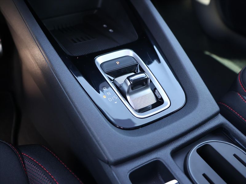 Škoda Octavia 2,0 TSI 195kW DSG RS DPH 1.Maj - fotka 23 z 34
