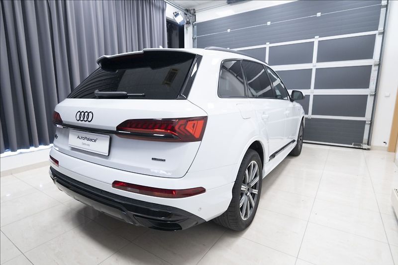 Audi Q7 3,0 TDI QUATTRO S-LINE ČR - fotka 4 z 45