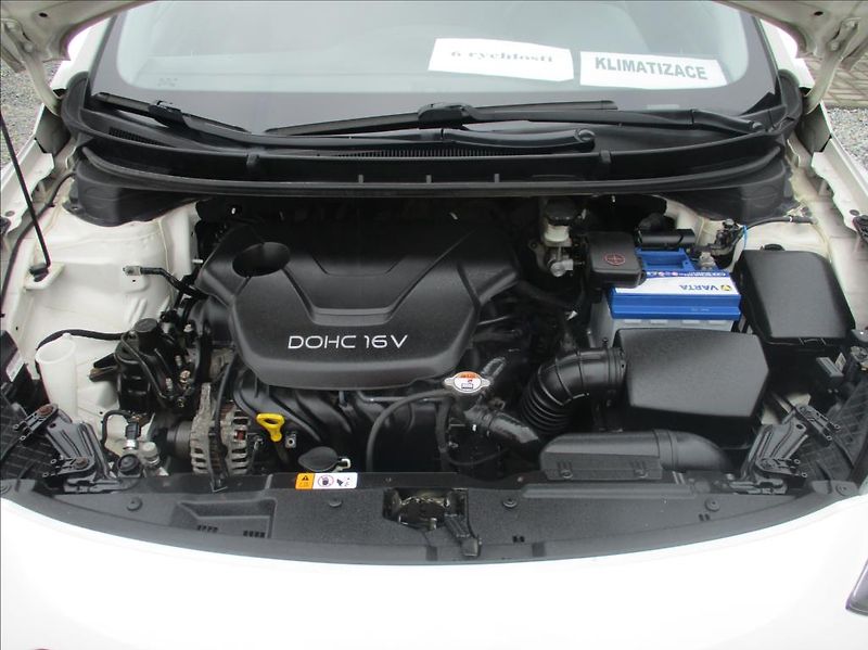 Hyundai i30 1,6 i 16v, klima,s.kn. Zamluve - fotka 23 z 34