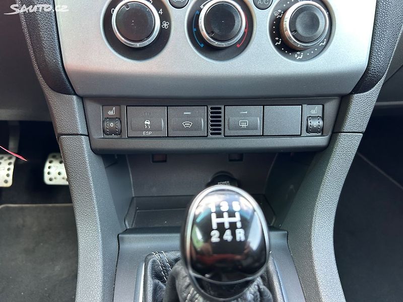 Ford Focus (2005) 1.6 i CHIP - fotka 20 z 27