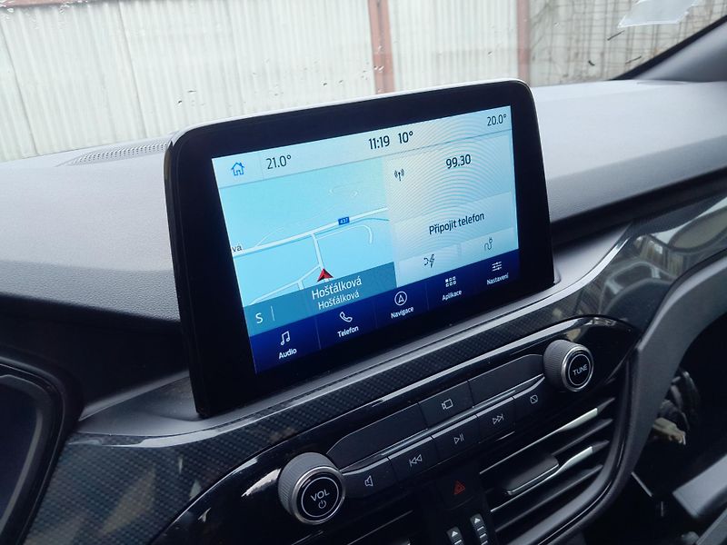 Ford Kuga 2,5 PHVE ST Line - fotka 15 z 17
