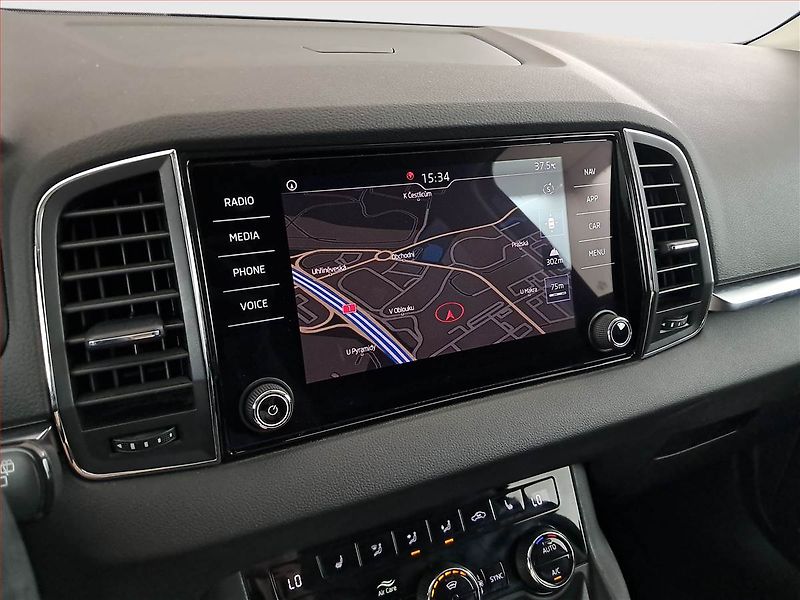 Škoda Karoq (2018) 1.5 TSI, Automat, ČR,1.maj - fotka 18 z 19