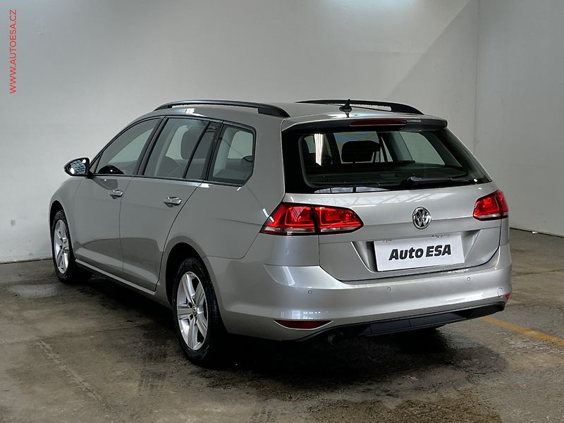 Volkswagen Golf (2015) 1.6 TDi Variant, Comfortline - fotka 6 z 18