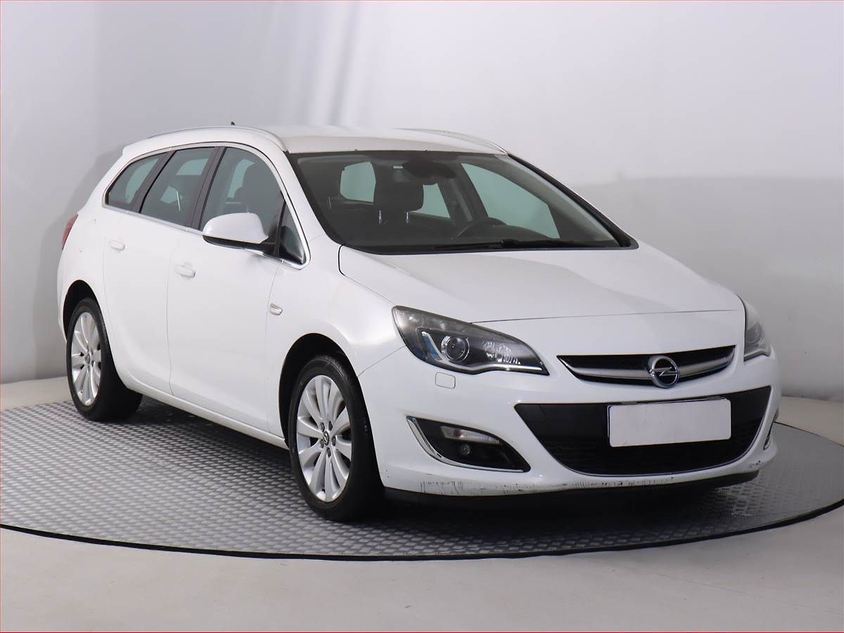 Opel Astra 1.4 T, Serv.kniha, Xenony