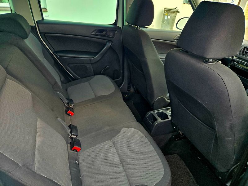 Škoda Yeti (2012) 1.4 TSI Serviska - fotka 16 z 26