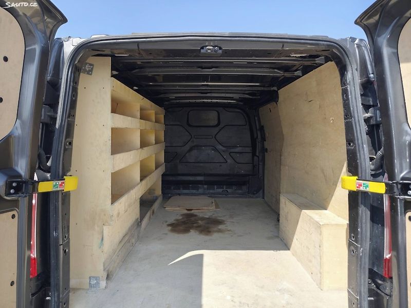 Ford Transit Custom (2021) - fotka 17 z 43