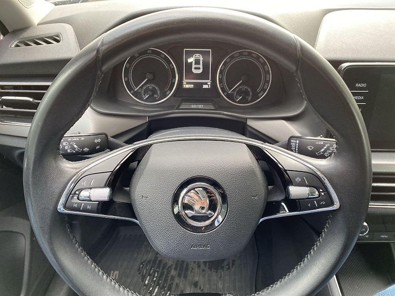 Škoda Scala (2023) 1.0 TSI Style - fotka 16 z 34