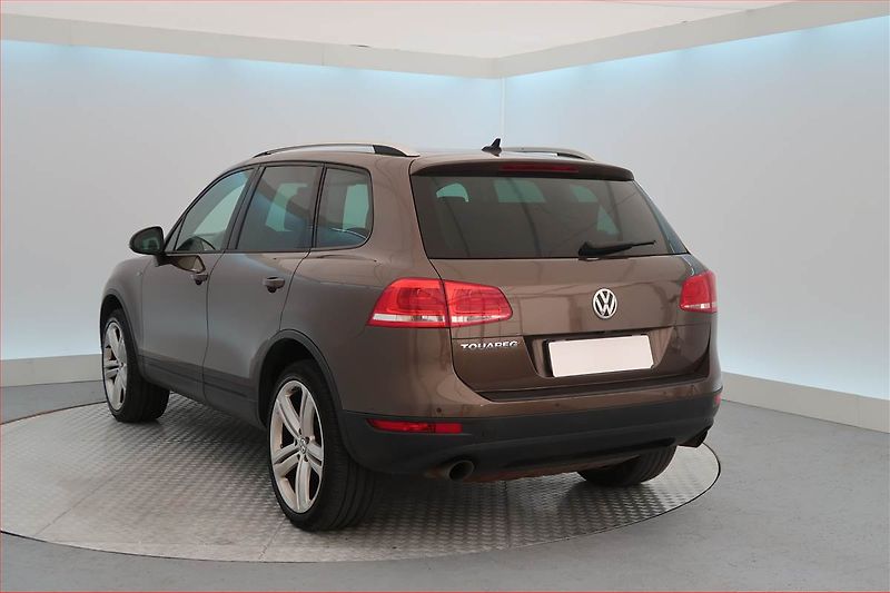 Volkswagen Touareg (2011) 3.0 TDI, 4X4, Automat - fotka 4 z 18