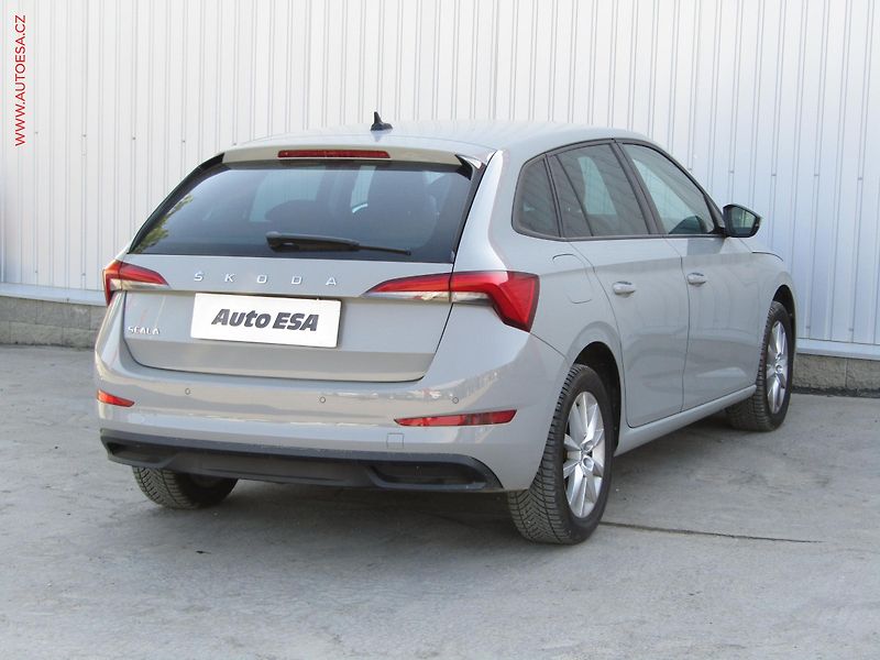 Škoda Scala (2022) 1.0 TSi, ČR, Ambition, DSG - fotka 4 z 20