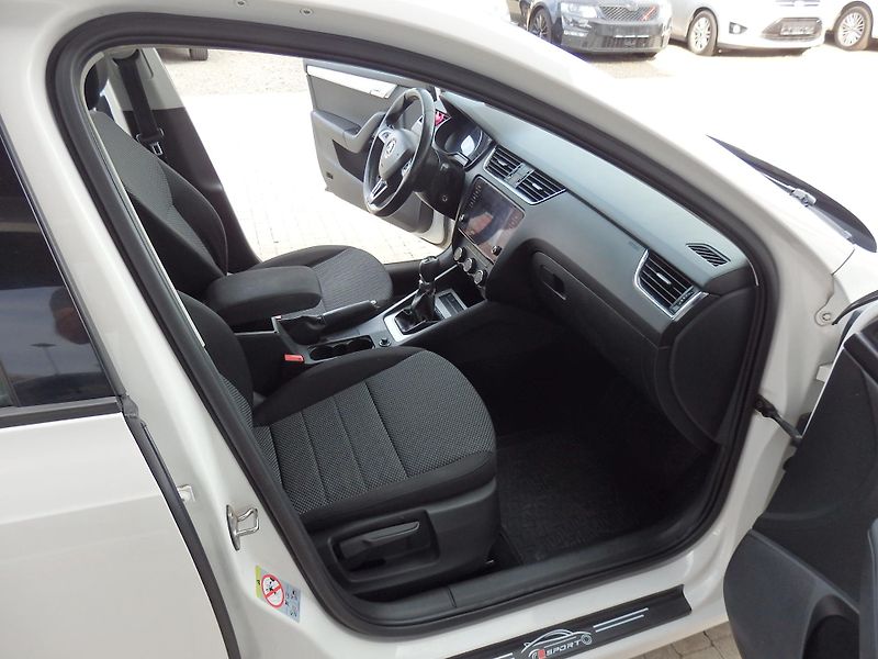 Škoda Octavia 1.4 TSI 81 kW G-TEC CNG - fotka 10 z 17