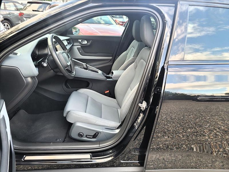 Polestar 2 0,0 zálohováno      300kw,AWD, - fotka 11 z 50