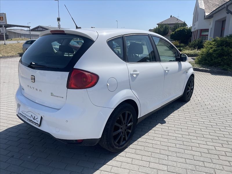 Seat Altea 1,6 TDi 77kw Klima Xenon GPS - fotka 4 z 39