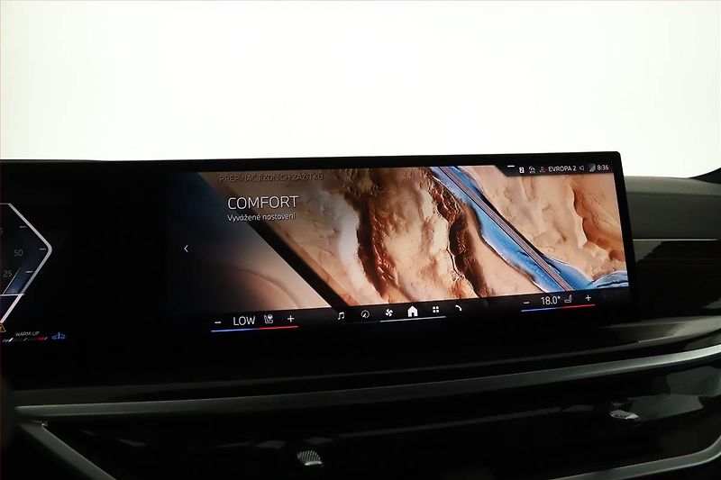 BMW X7 (2025) xDrive40d, Navigace - fotka 14 z 22