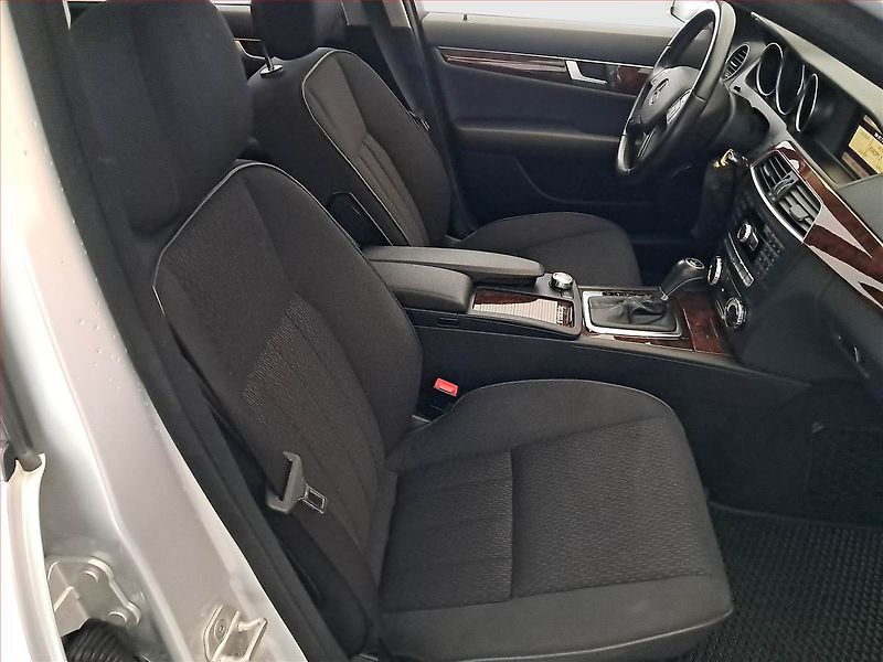 Mercedes-Benz Třídy C (2011) Elegance C 220 CDI, Automat - fotka 9 z 19